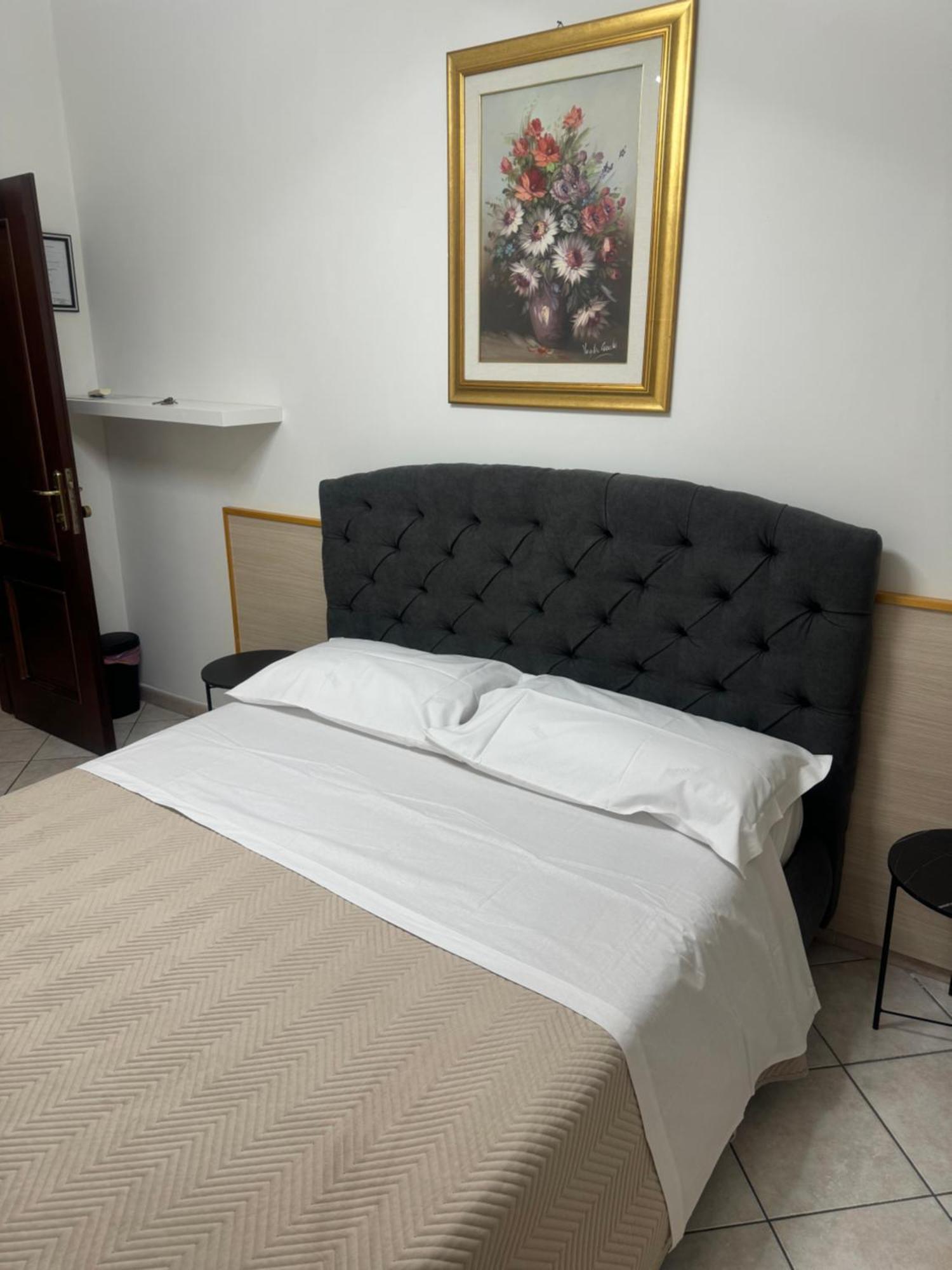 Appartamento Larisarooms Рим Экстерьер фото