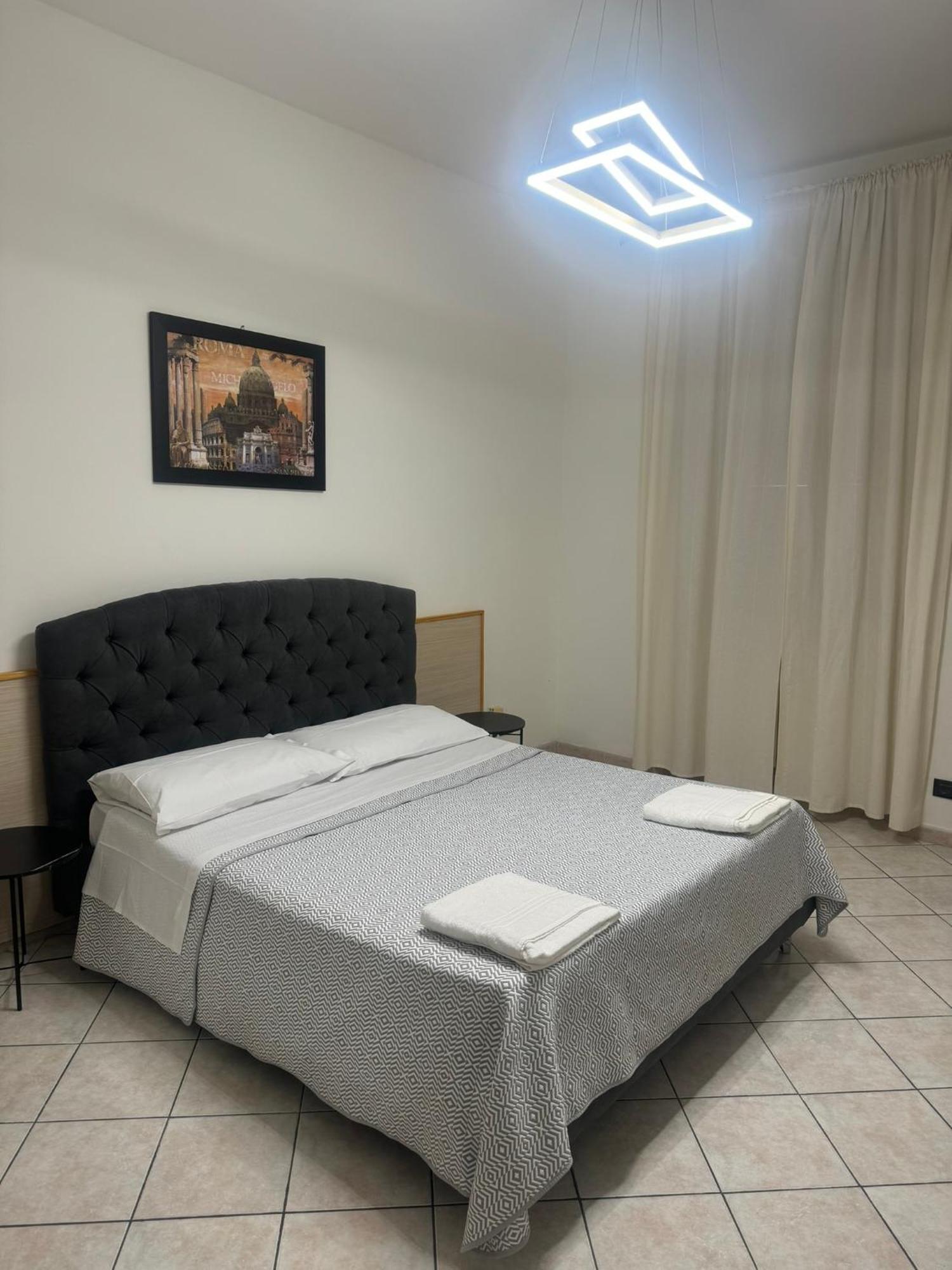 Appartamento Larisarooms Рим Экстерьер фото